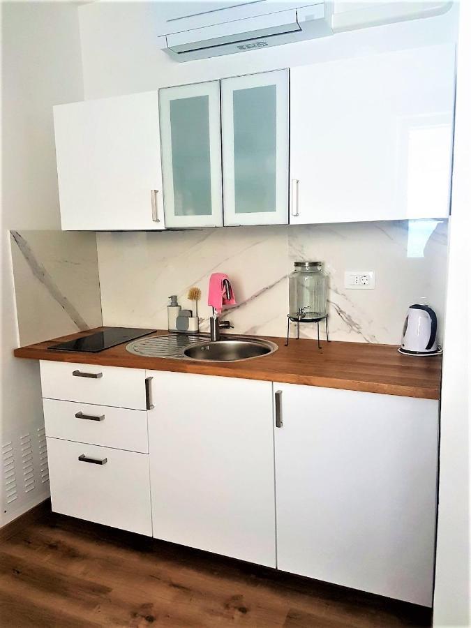 Apartma Soncek イゾラ エクステリア 写真